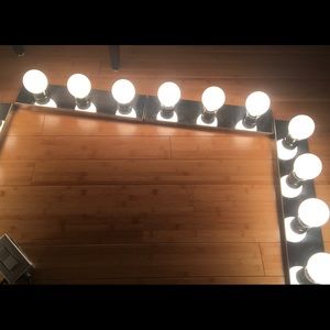 Hollywood lights set